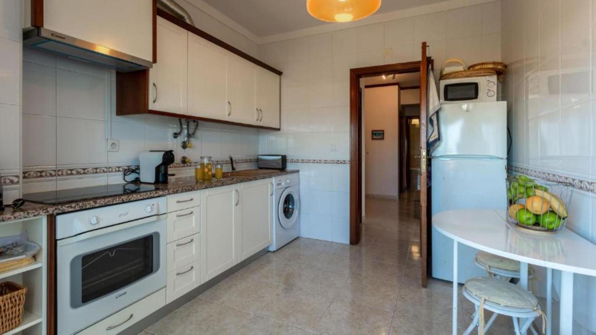 Alvor 2 Bedrooms Balcony Flat Bagian luar foto